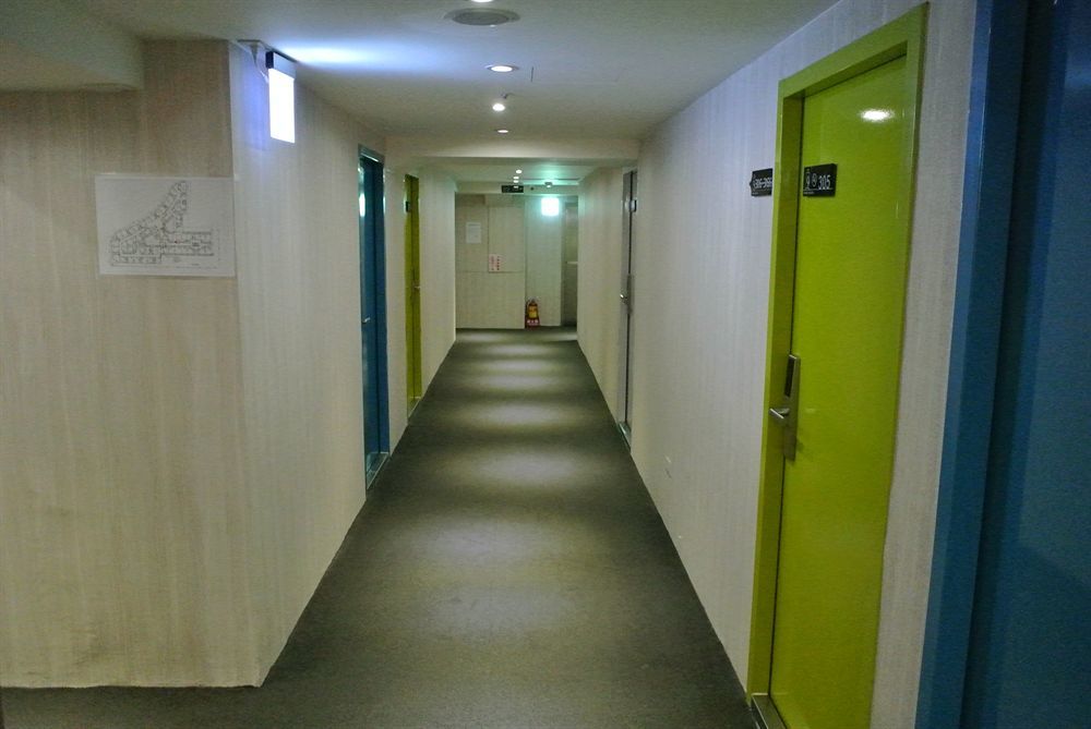 Lumos Inn Taipei Exteriör bild